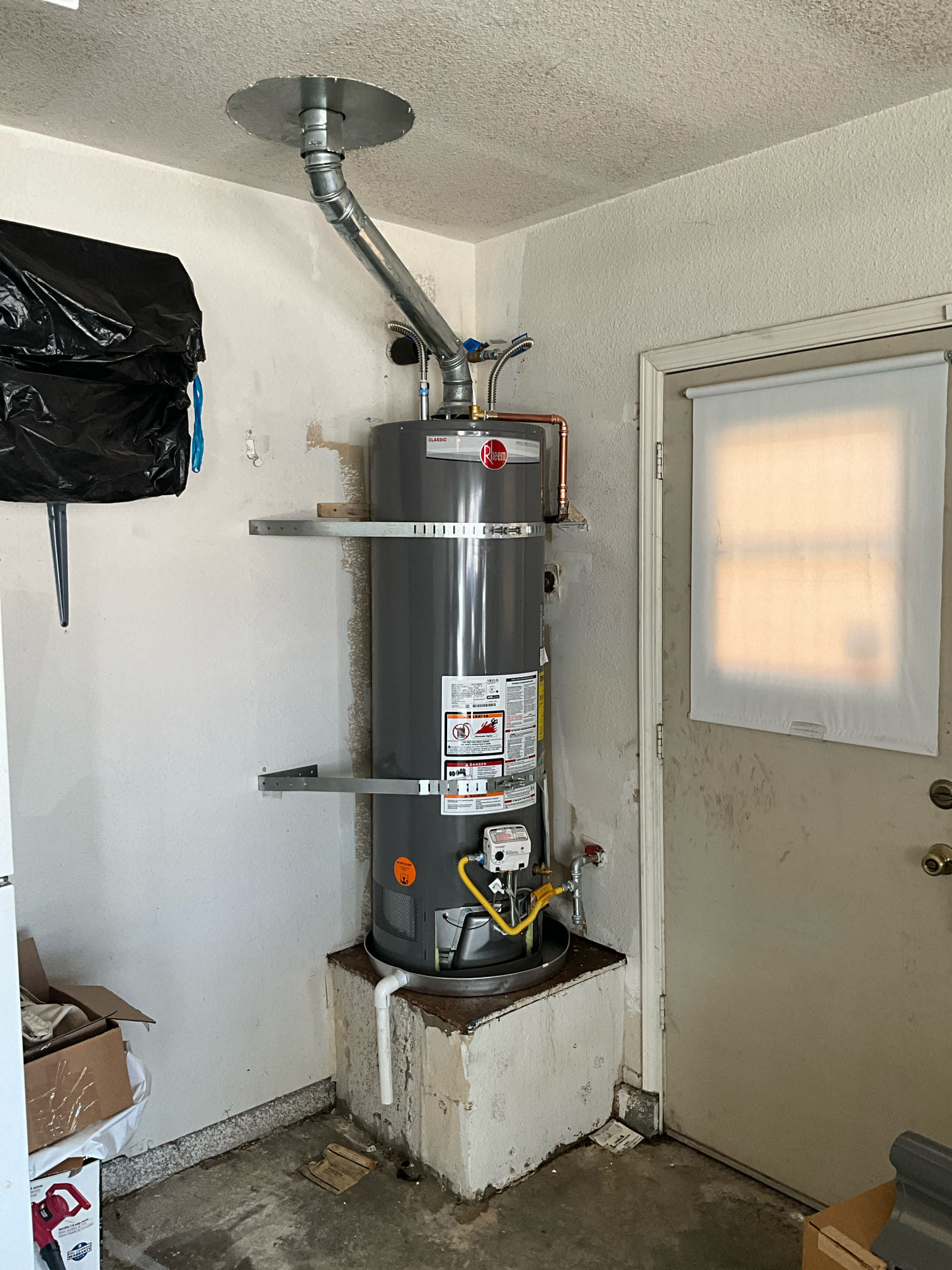 Gorgeous water heater swap in Tracy, Ca.